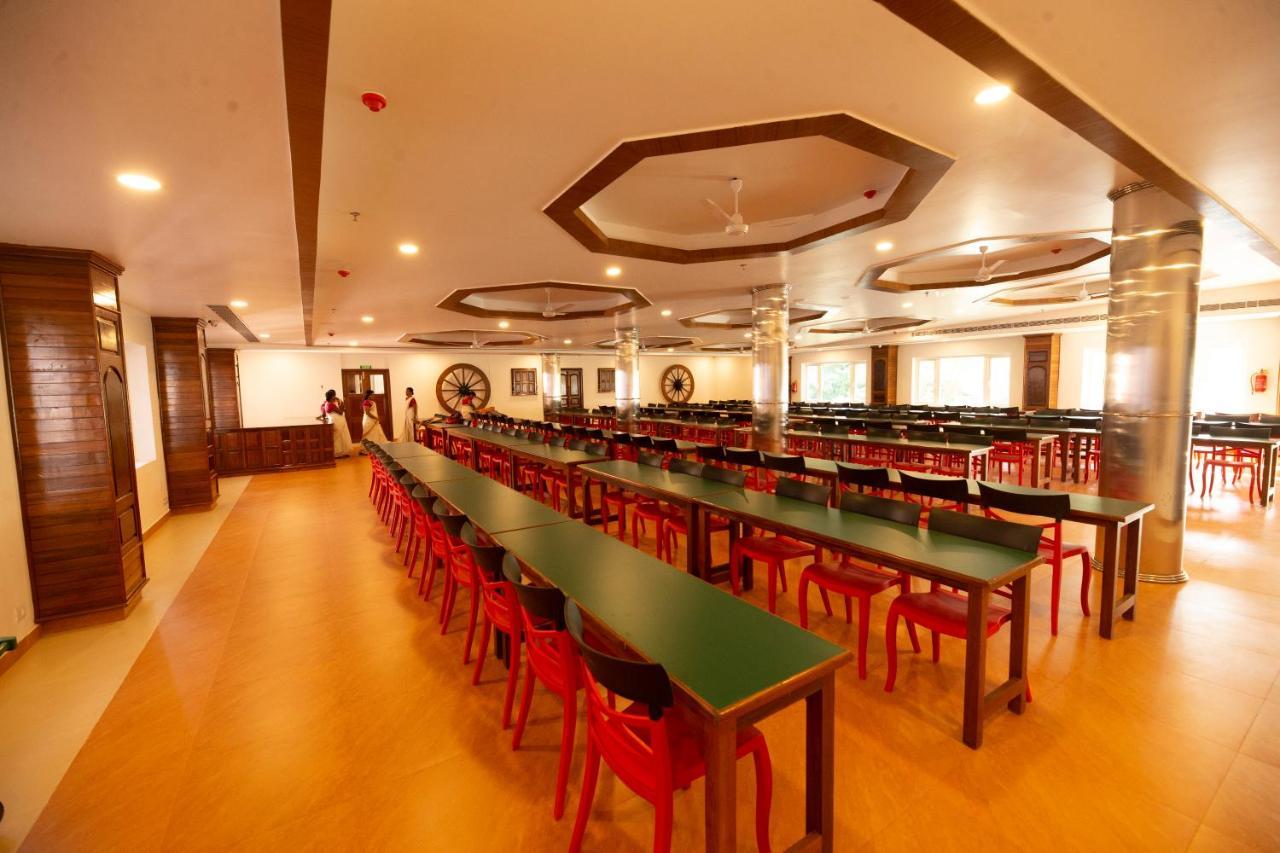 Hotel Guruvayur Darshan Buitenkant foto