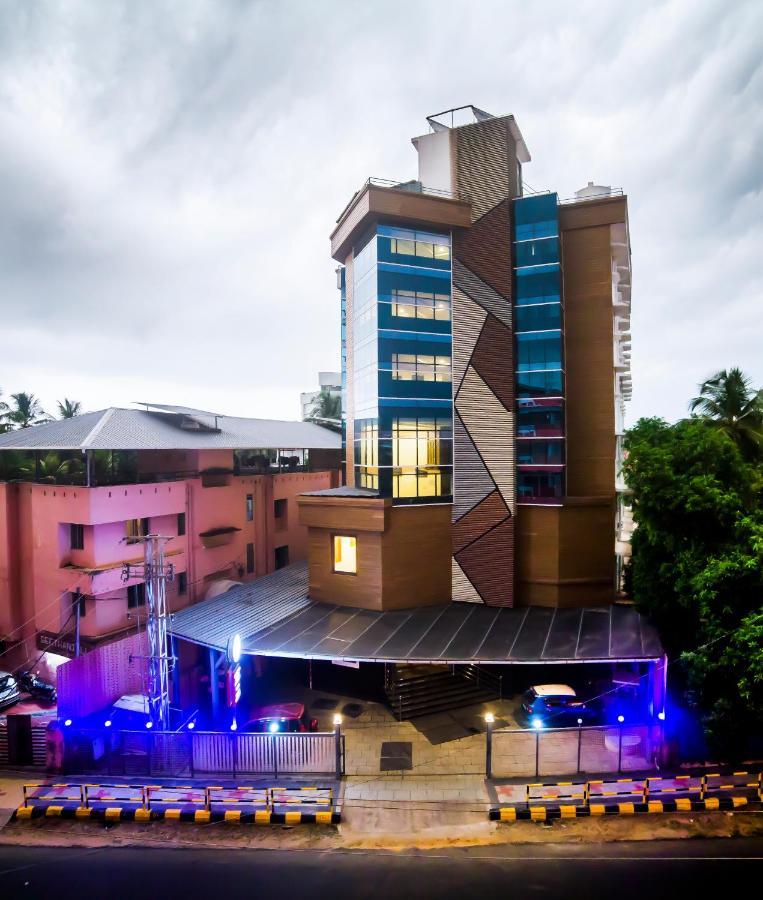 Hotel Guruvayur Darshan Buitenkant foto