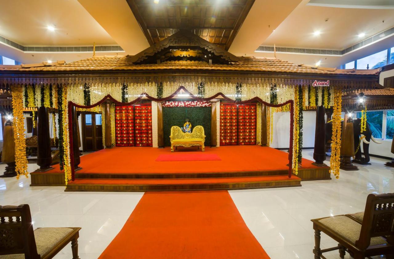 Hotel Guruvayur Darshan Buitenkant foto