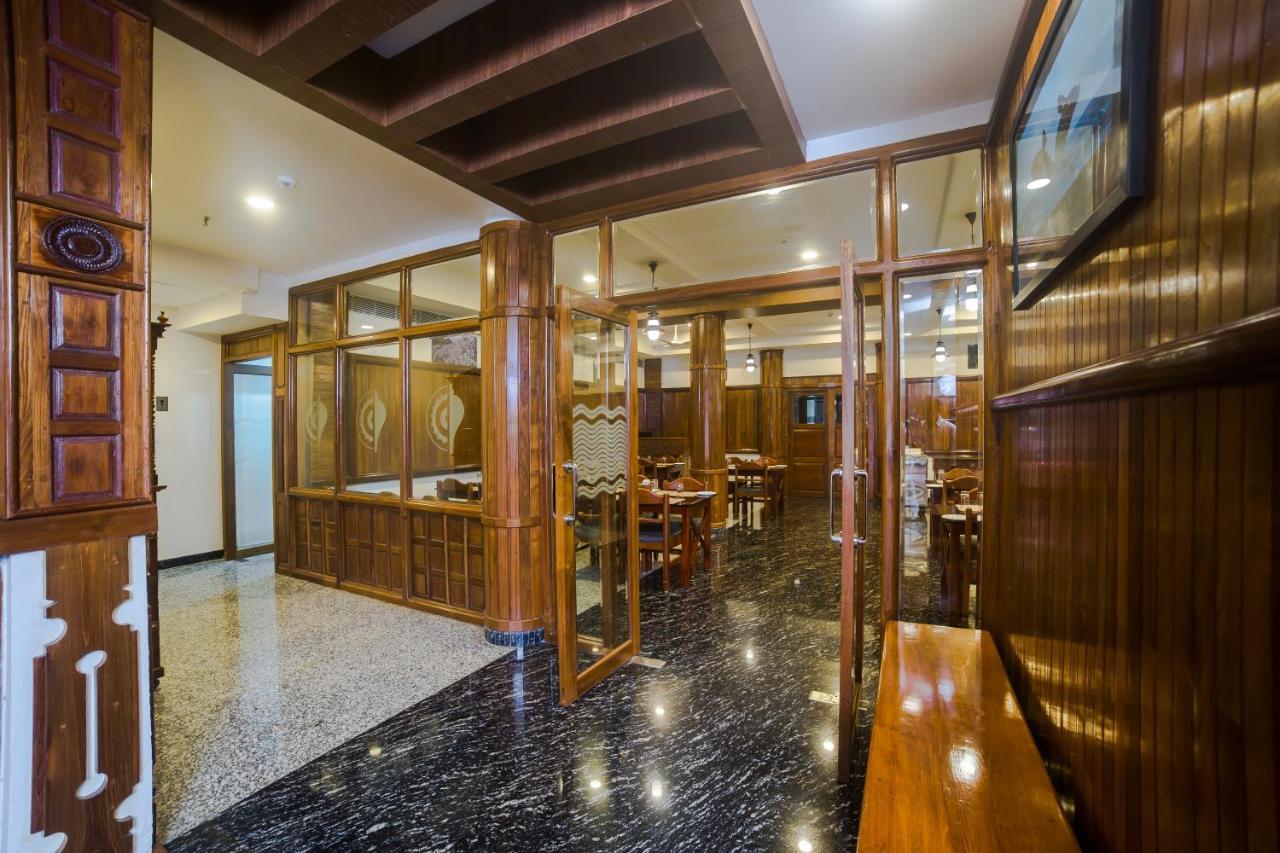Hotel Guruvayur Darshan Buitenkant foto