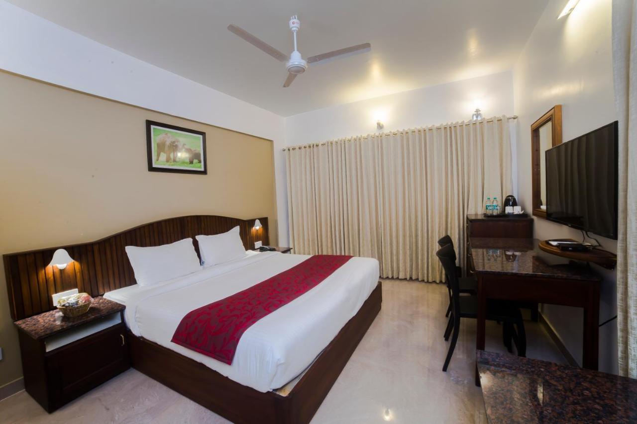 Hotel Guruvayur Darshan Buitenkant foto