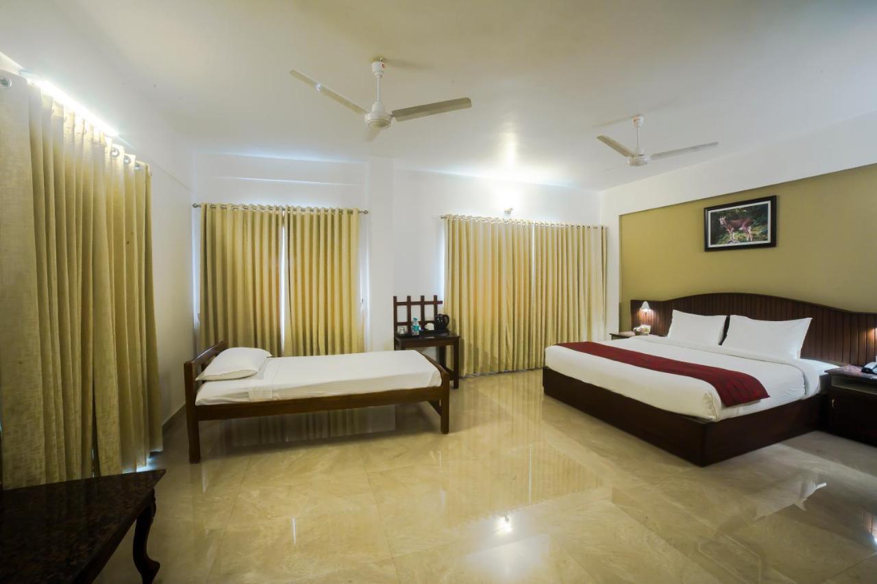 Hotel Guruvayur Darshan Buitenkant foto