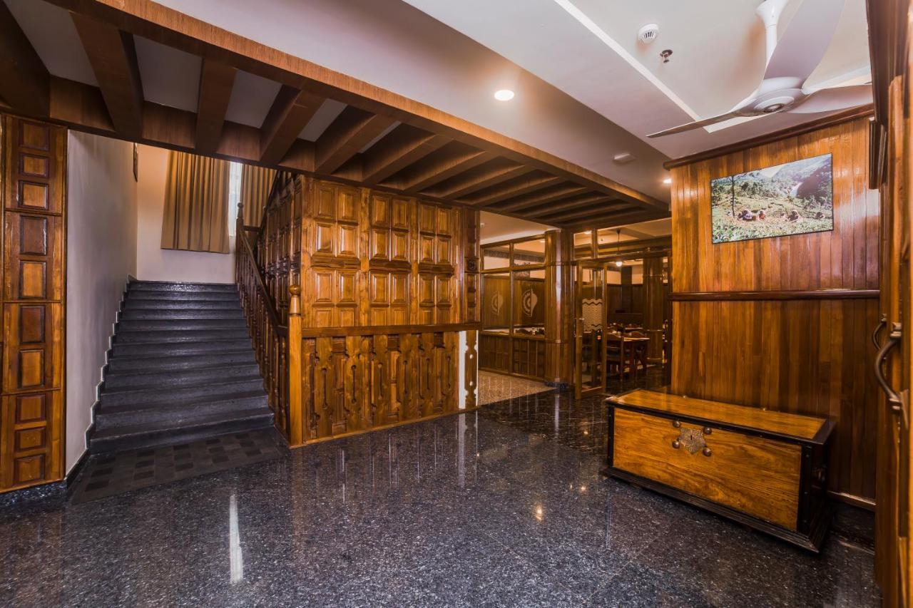 Hotel Guruvayur Darshan Buitenkant foto