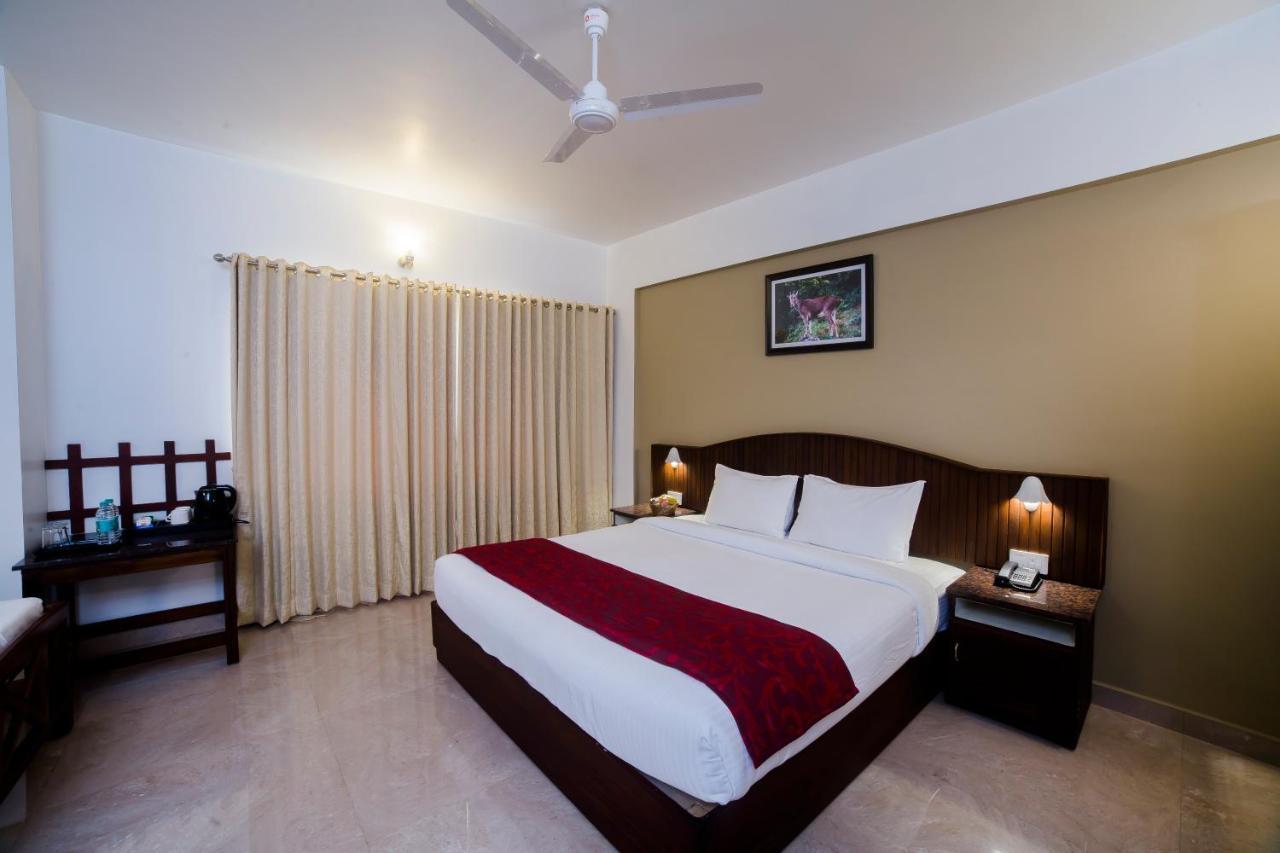 Hotel Guruvayur Darshan Buitenkant foto