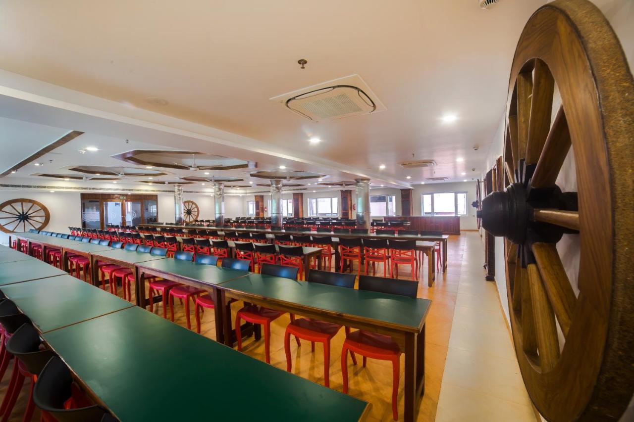 Hotel Guruvayur Darshan Buitenkant foto