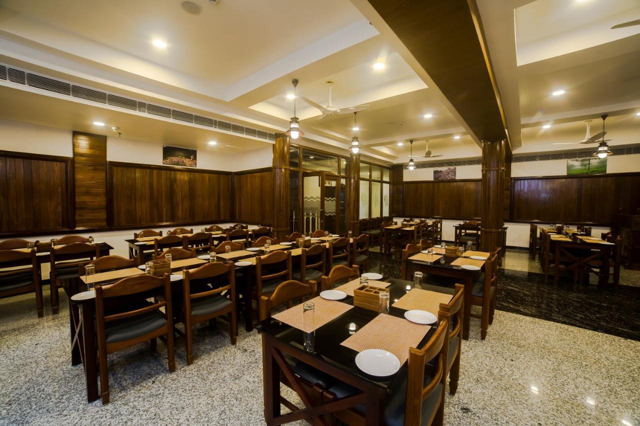 Hotel Guruvayur Darshan Buitenkant foto