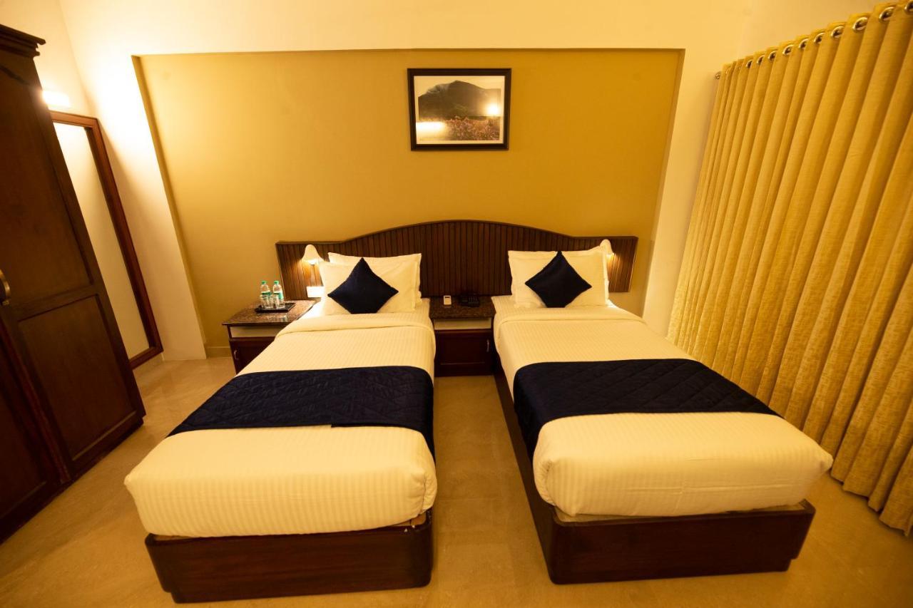 Hotel Guruvayur Darshan Buitenkant foto
